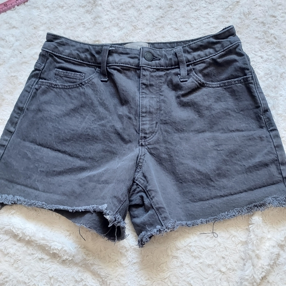 Universal Thread Vintage Midi black cutoff jean shorts size 2/26 Casual Summer